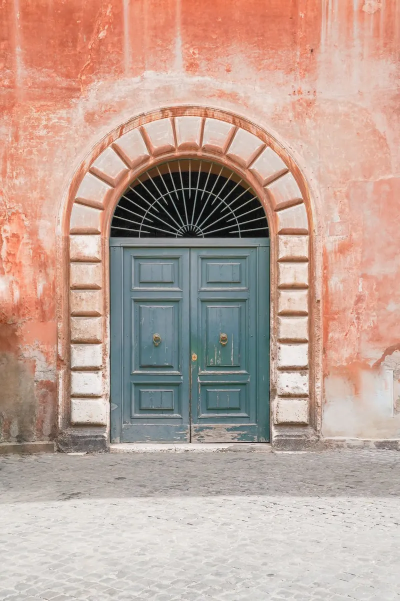 Porta Vecchia a Roma pellicola backlit da Henrike Schenk Photography