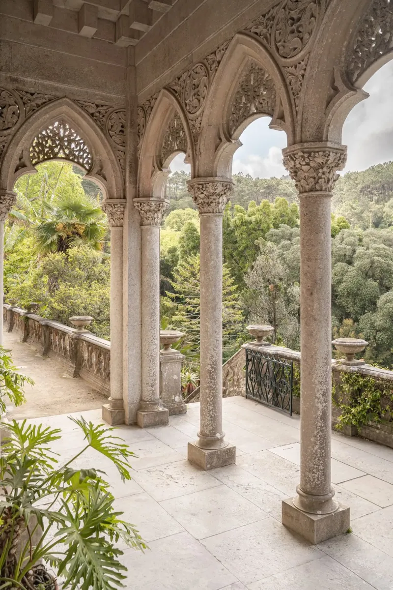 Archi di Monserrate pellicola backlit da Henrike Schenk Photography