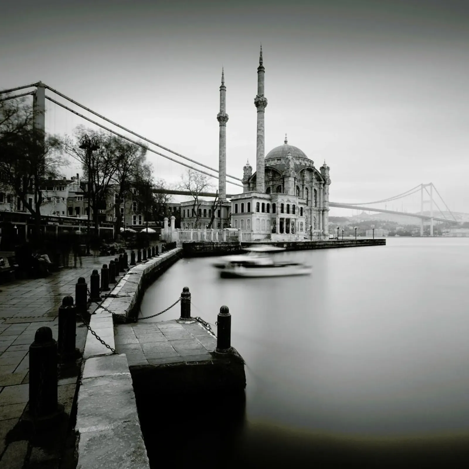 Büyük Mecidiye Camii, Istanbul poster con telaio in plastica da Håggard Photography | Ronny Behnert