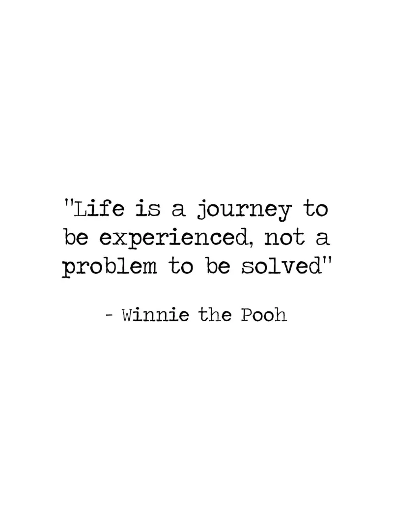 La vita è un viaggio da vivere - Citazione di Winnie The Pooh pellicola backlit da Summer Soul Co. - Quotes