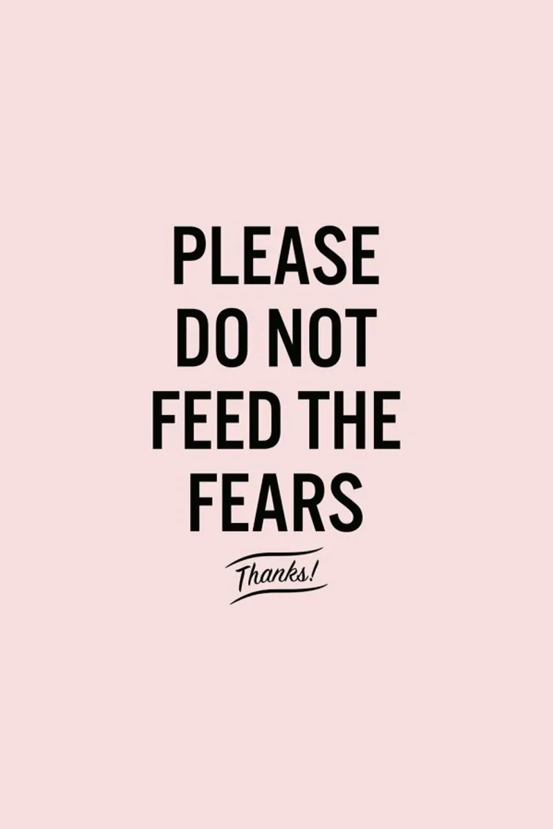 Please Do Not Feed The Fears metacrilato de LeDieg