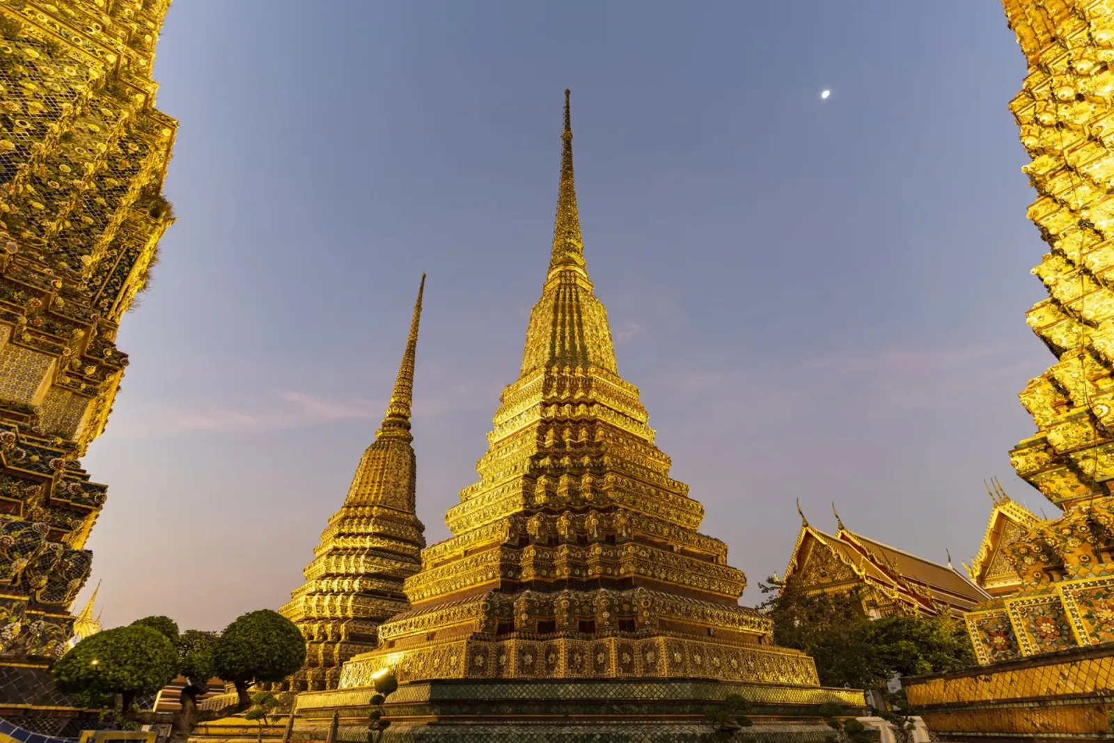 Tempel Wat Pho in Bangkok pellicola backlit da Reisefotografie - Bilder aus aller Welt