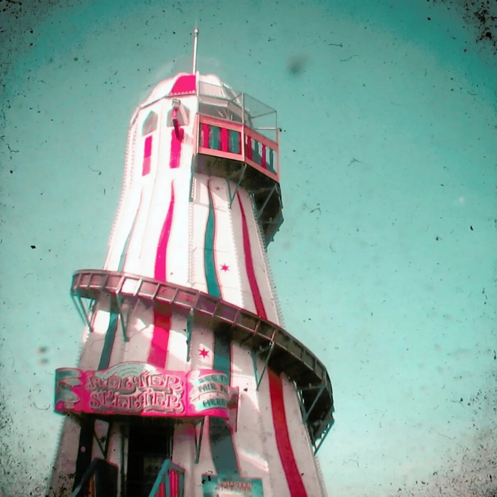 Helter Skelter pellicola backlit da Cassia Beck Photography