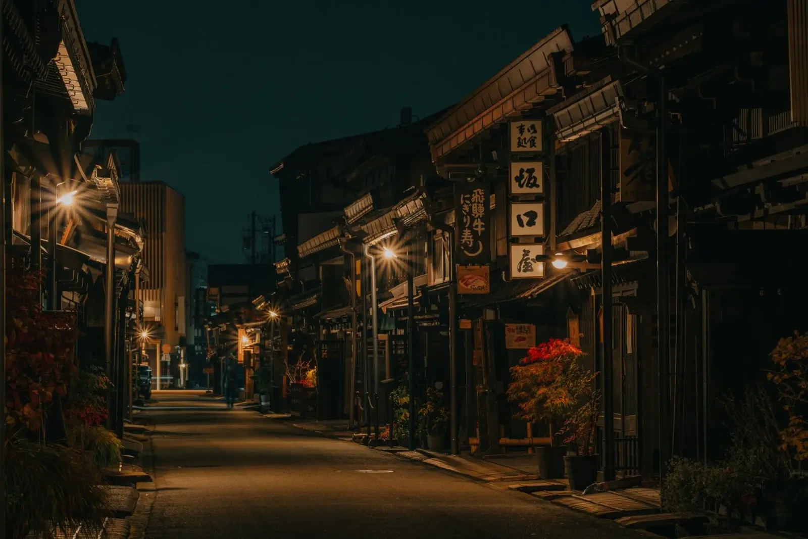 Takayama di notte, Giappone pellicola backlit da Marcel Bisig