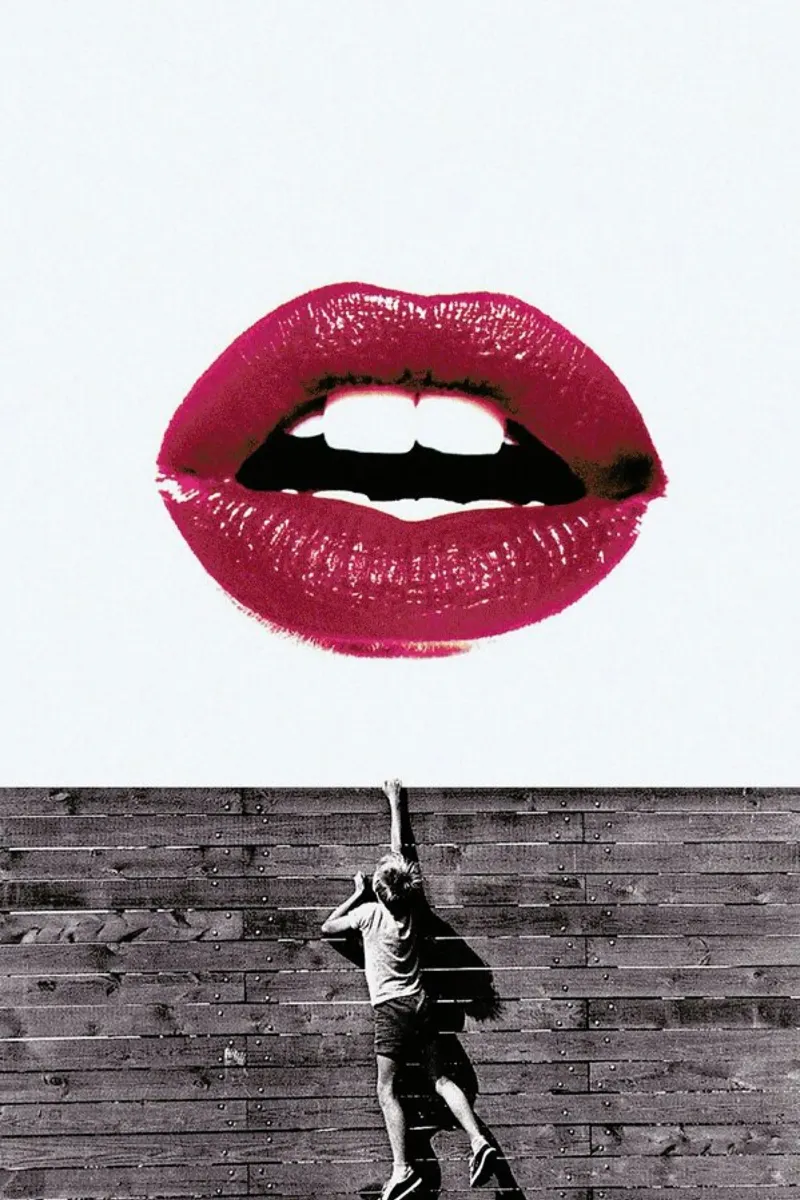 Curious Lips pellicola backlit da Paste in Place