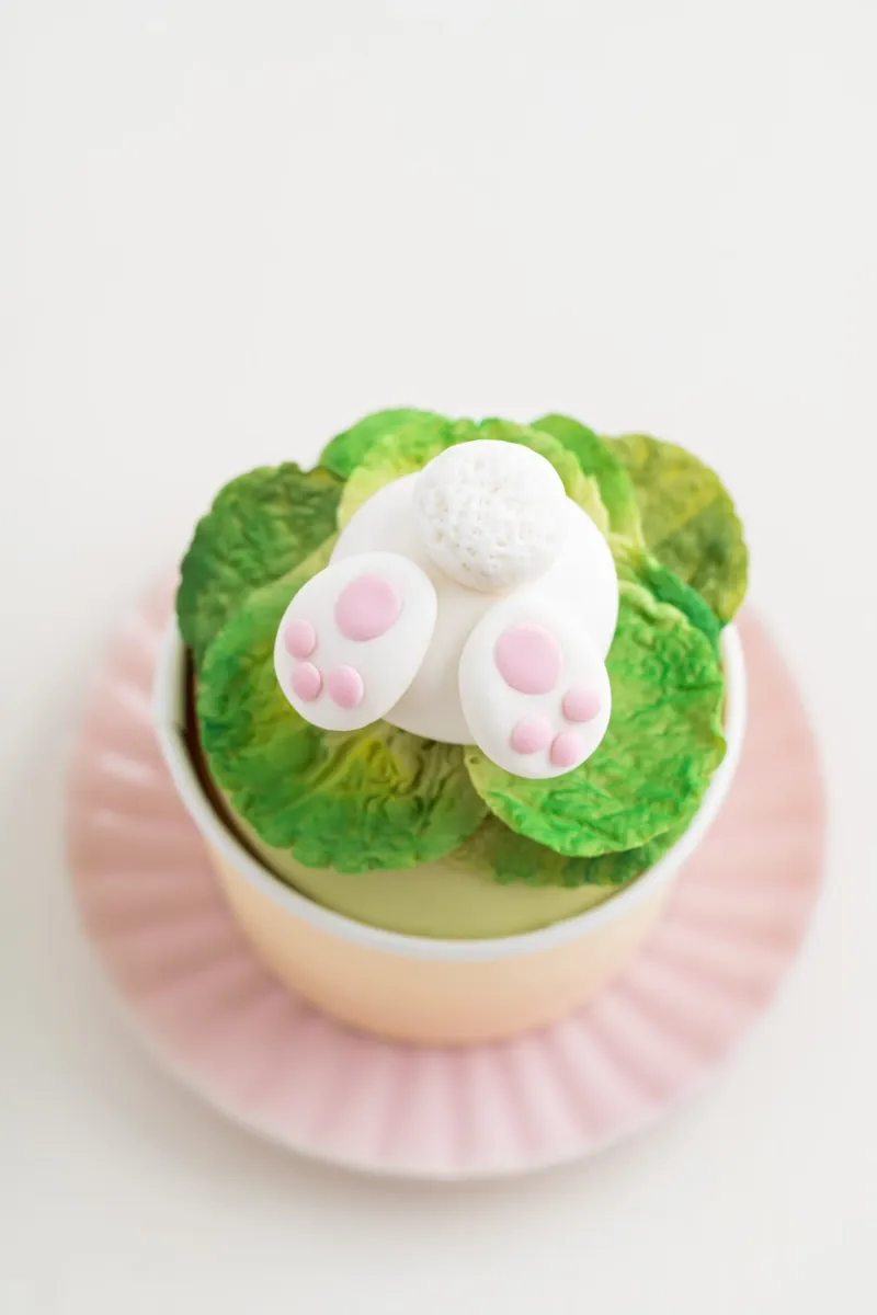 Cupcake con coniglietto pasquale poster da foodphotolove