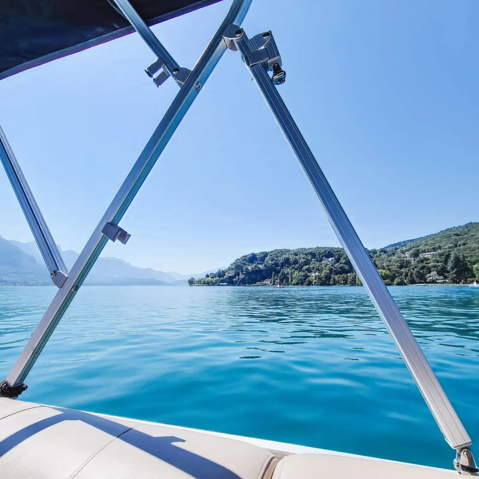 Blick auf den See von Annecy Hahnemühle von Léa Lefebvre Photography