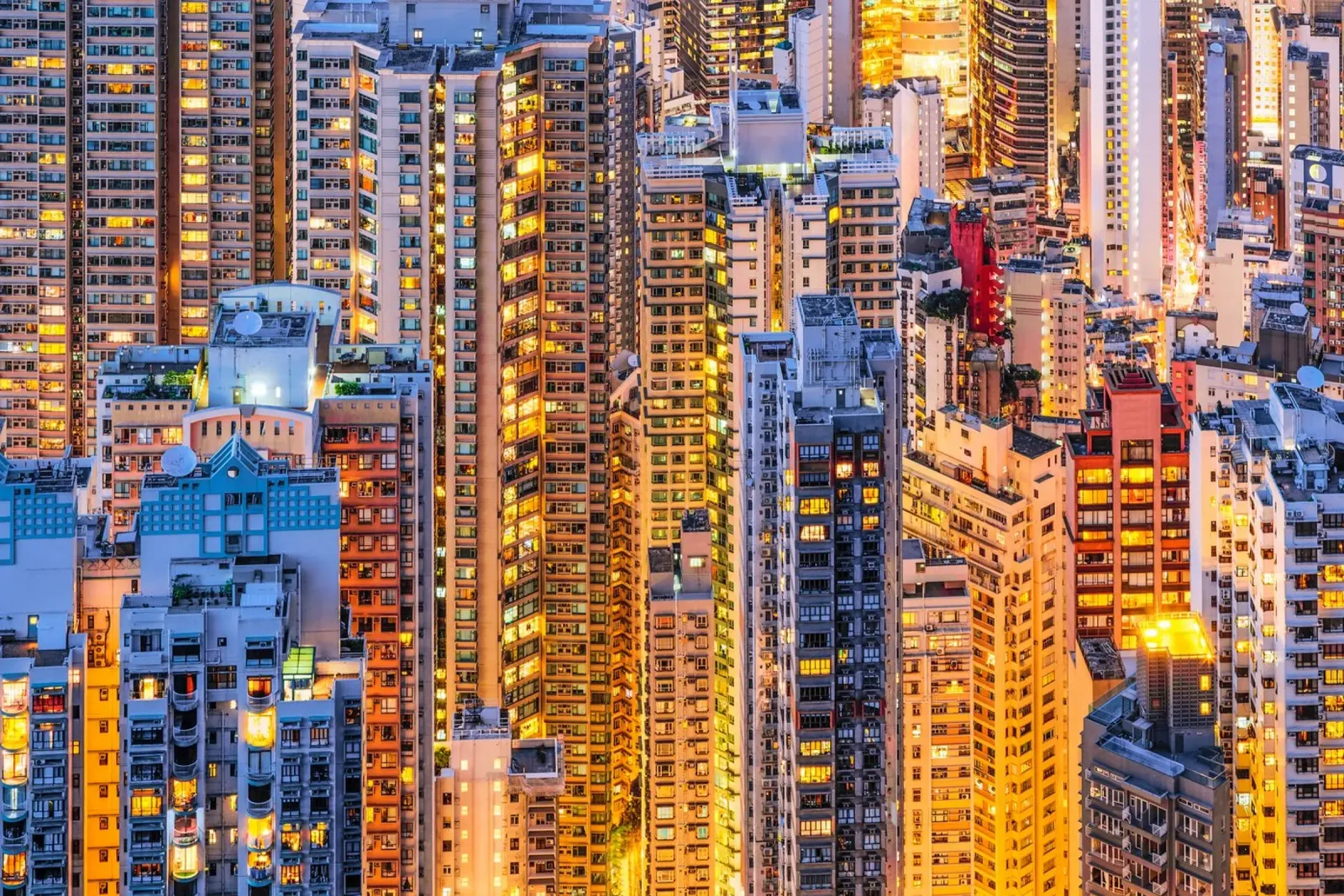 HONG KONG 34 pellicola backlit da Tom Uhlenberg