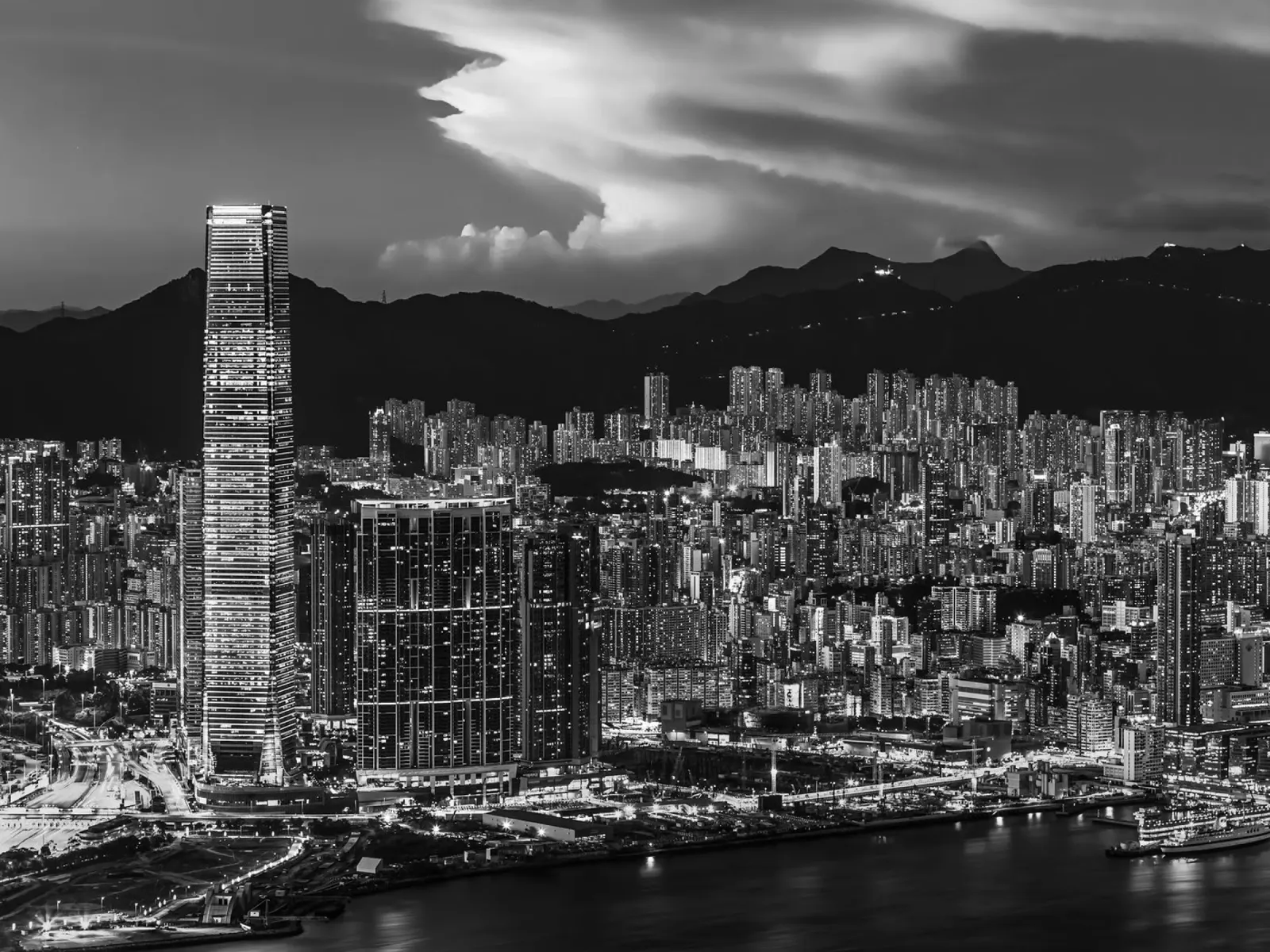 HONG KONG 38 pellicola backlit da Tom Uhlenberg