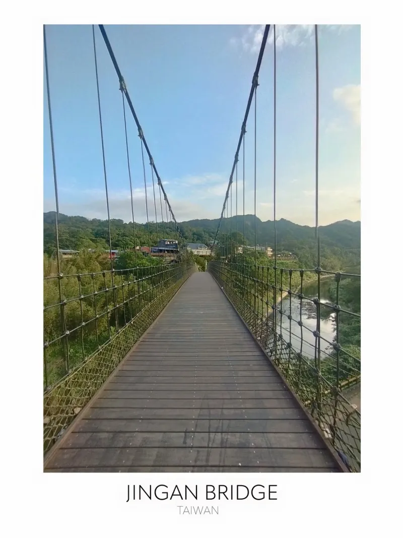 JINGAN BRIDGE, TAIWAN pellicola backlit da Wonderland Photography