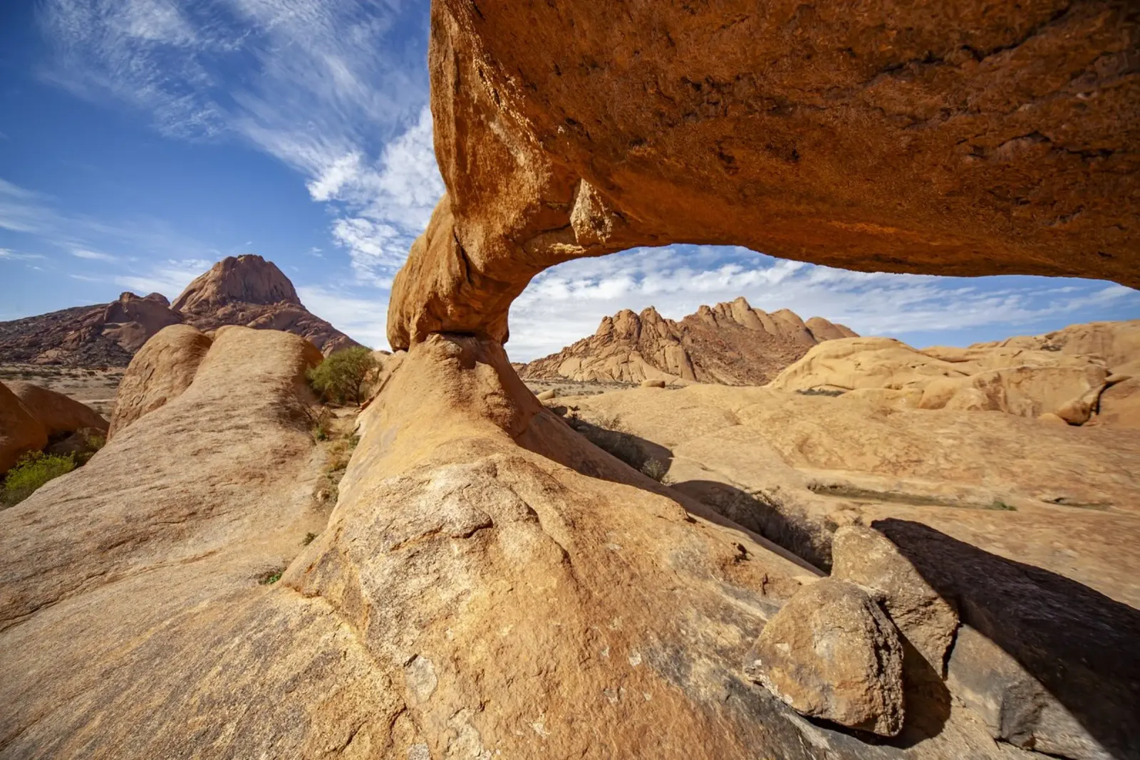 Felsboge n Spitzkoppe, Namibia plexiglass da Reisefotografie - Bilder aus aller Welt
