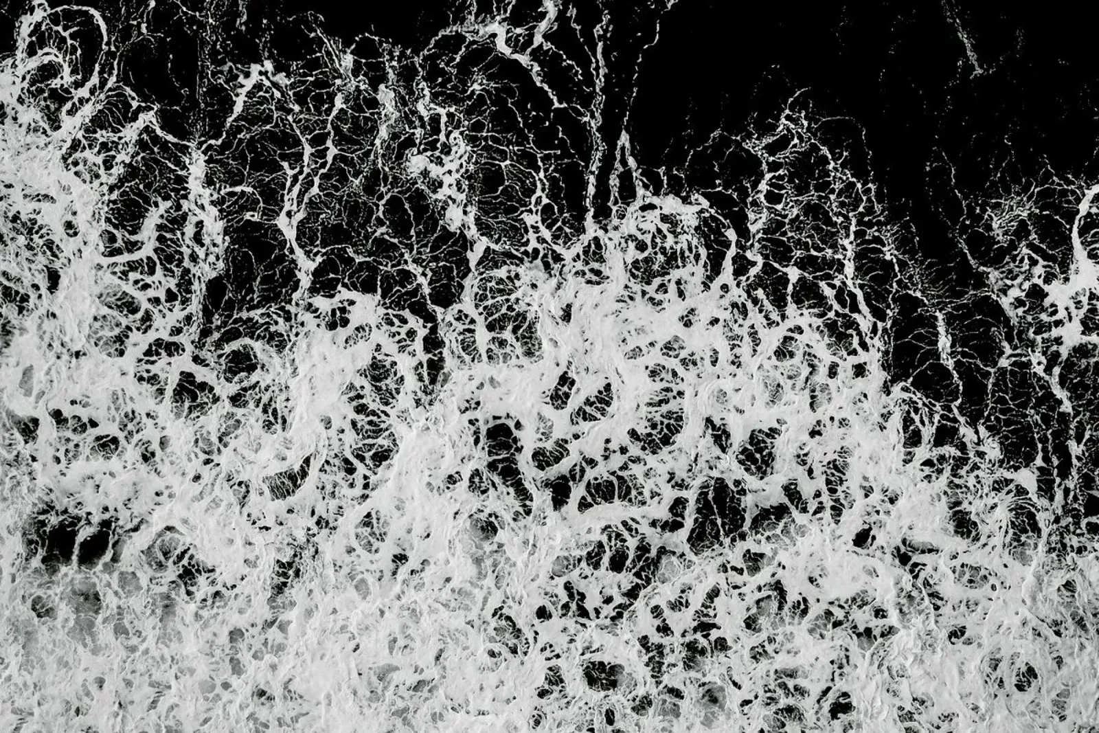 Waves pellicola backlit da Chris Abatzis