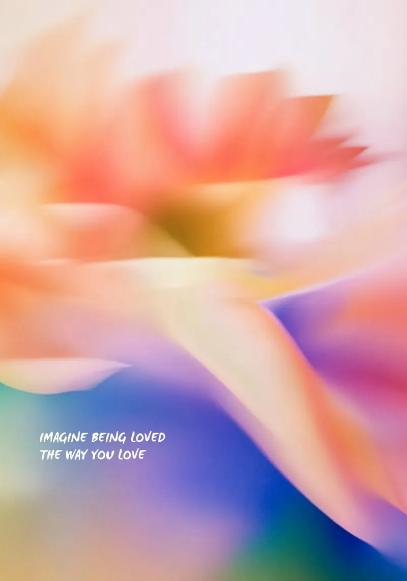 Imagine Being Loved pellicola backlit da Ma Lo Creative Studio