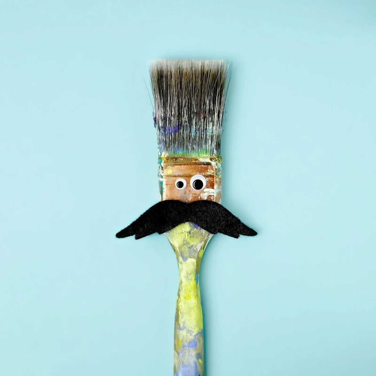 Nice 'Stache poster met aluminium frame van Juj Winn