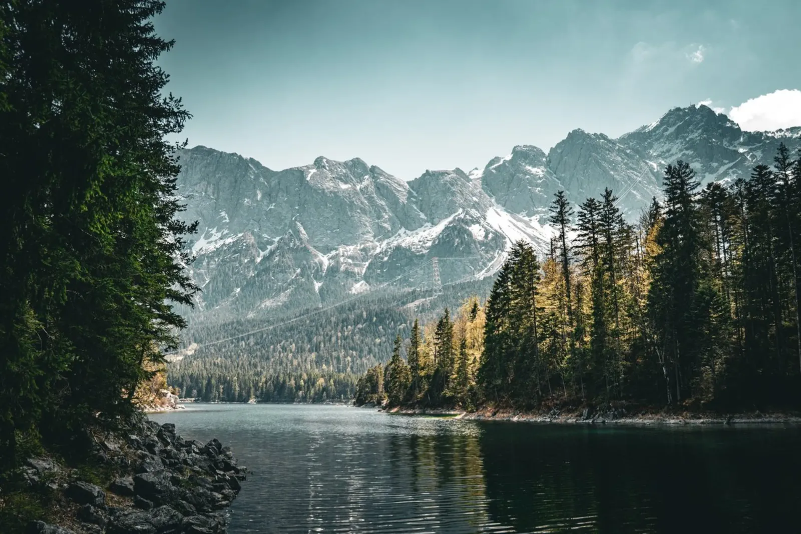 Eibsee 3 pellicola backlit da Flo Klein
