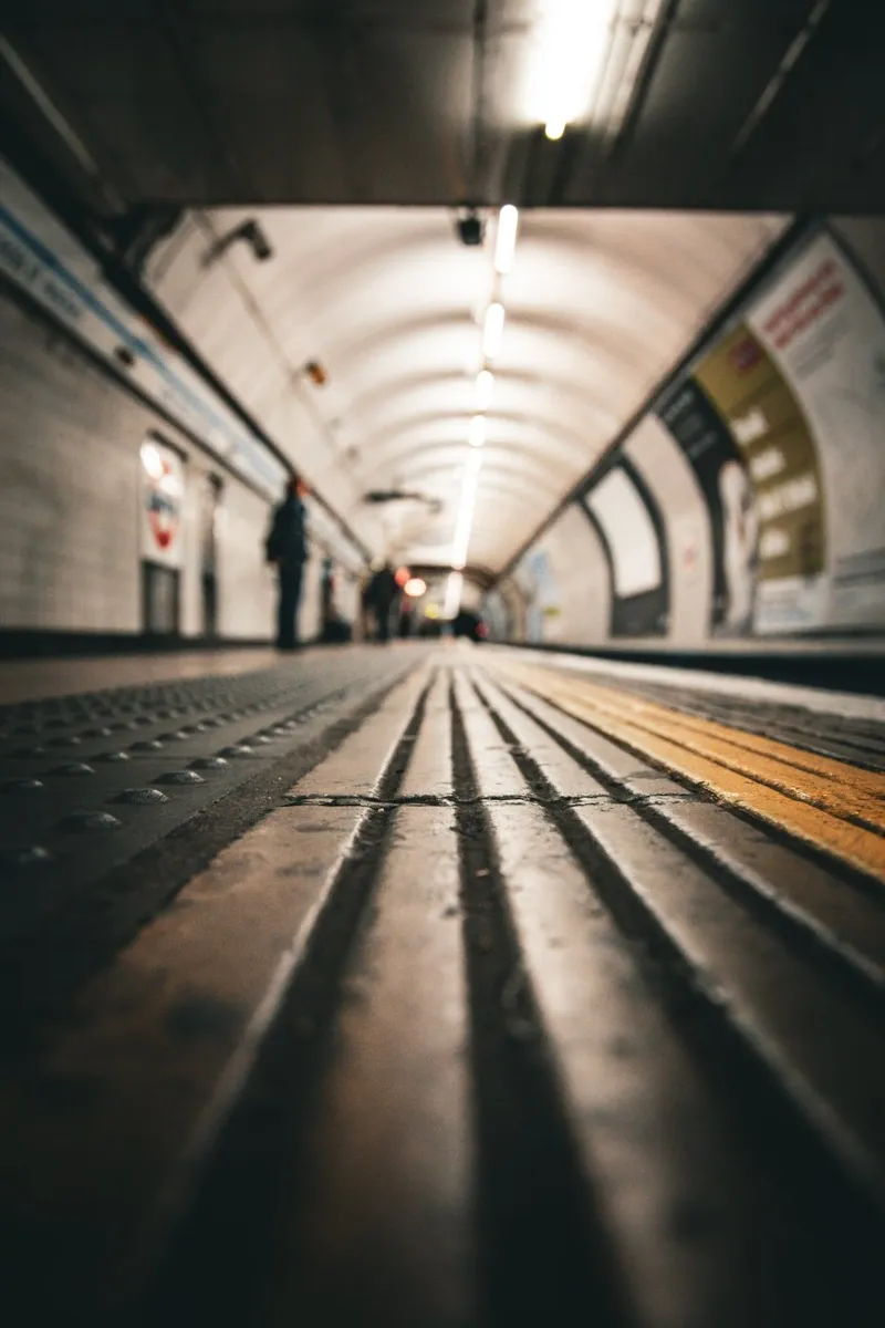 London Underground poster con telaio in alluminio da Jonas Klein