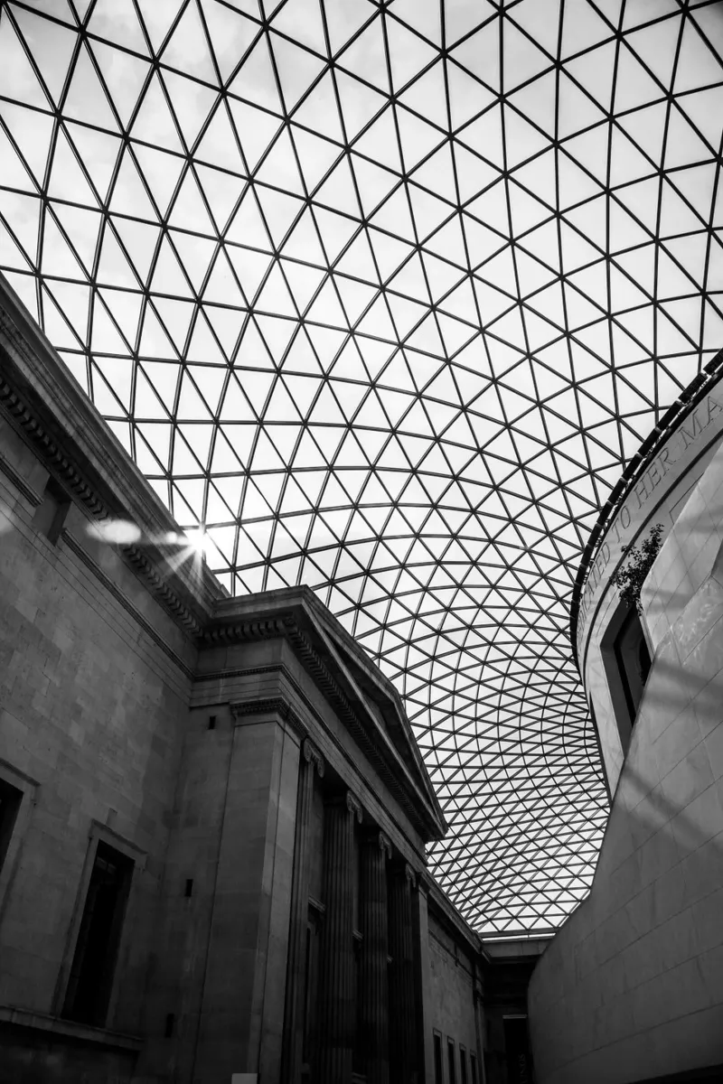 Museum 2 pellicola backlit da Jonas Klein