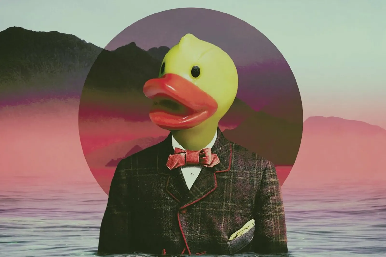Rubber Ducky pellicola backlit da Ali Gulec