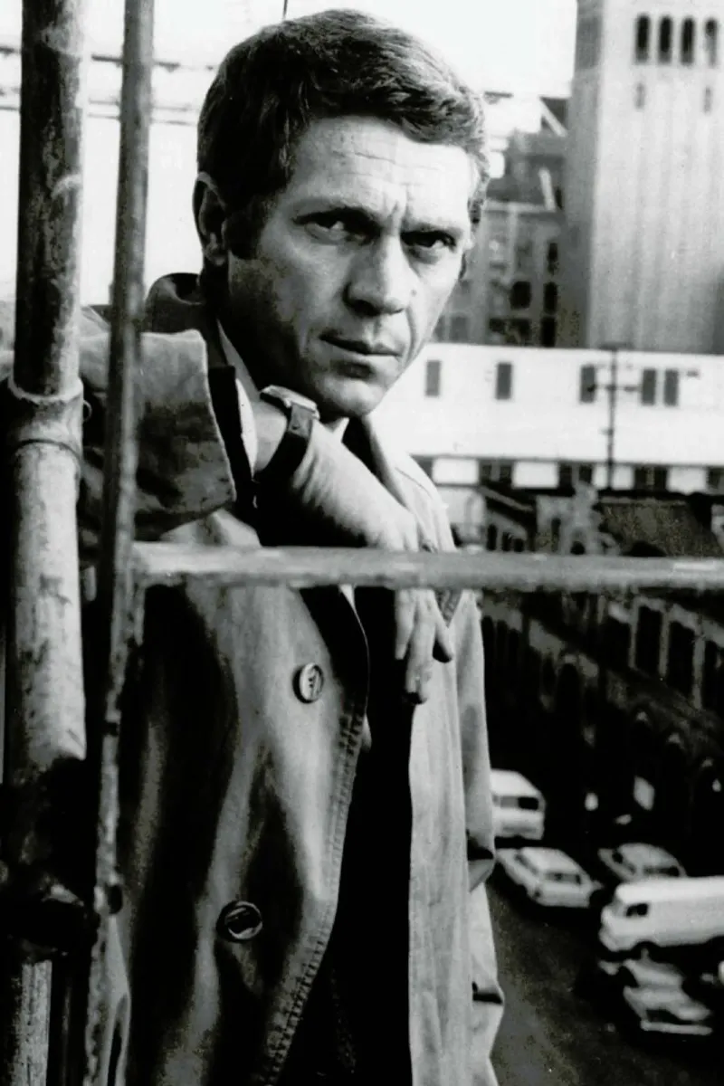 Steve McQueen in Bullitt, 1968 pellicola backlit da Gallery Print and Art Limited