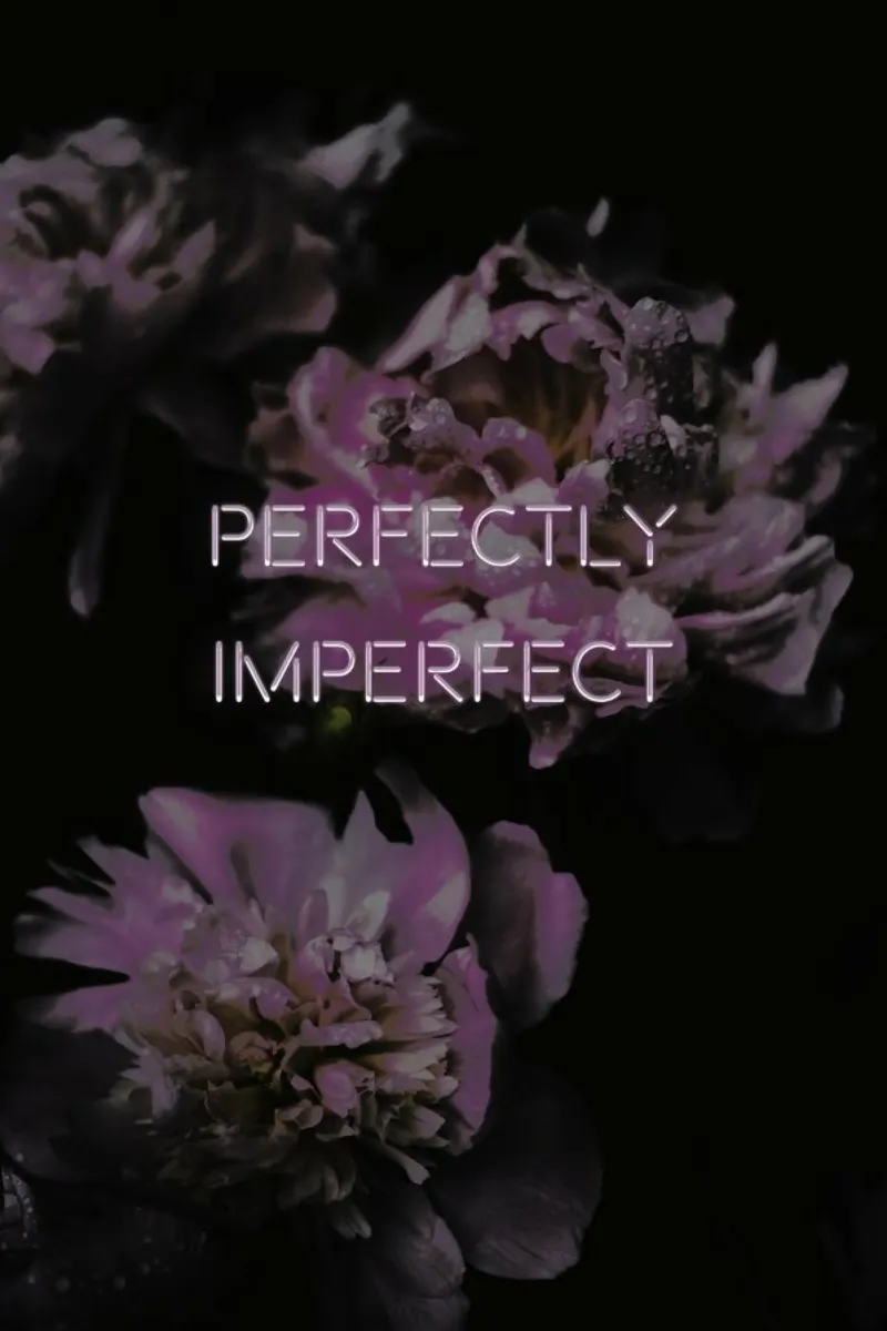 Perfectly imperfect pellicola backlit da Oh Darling