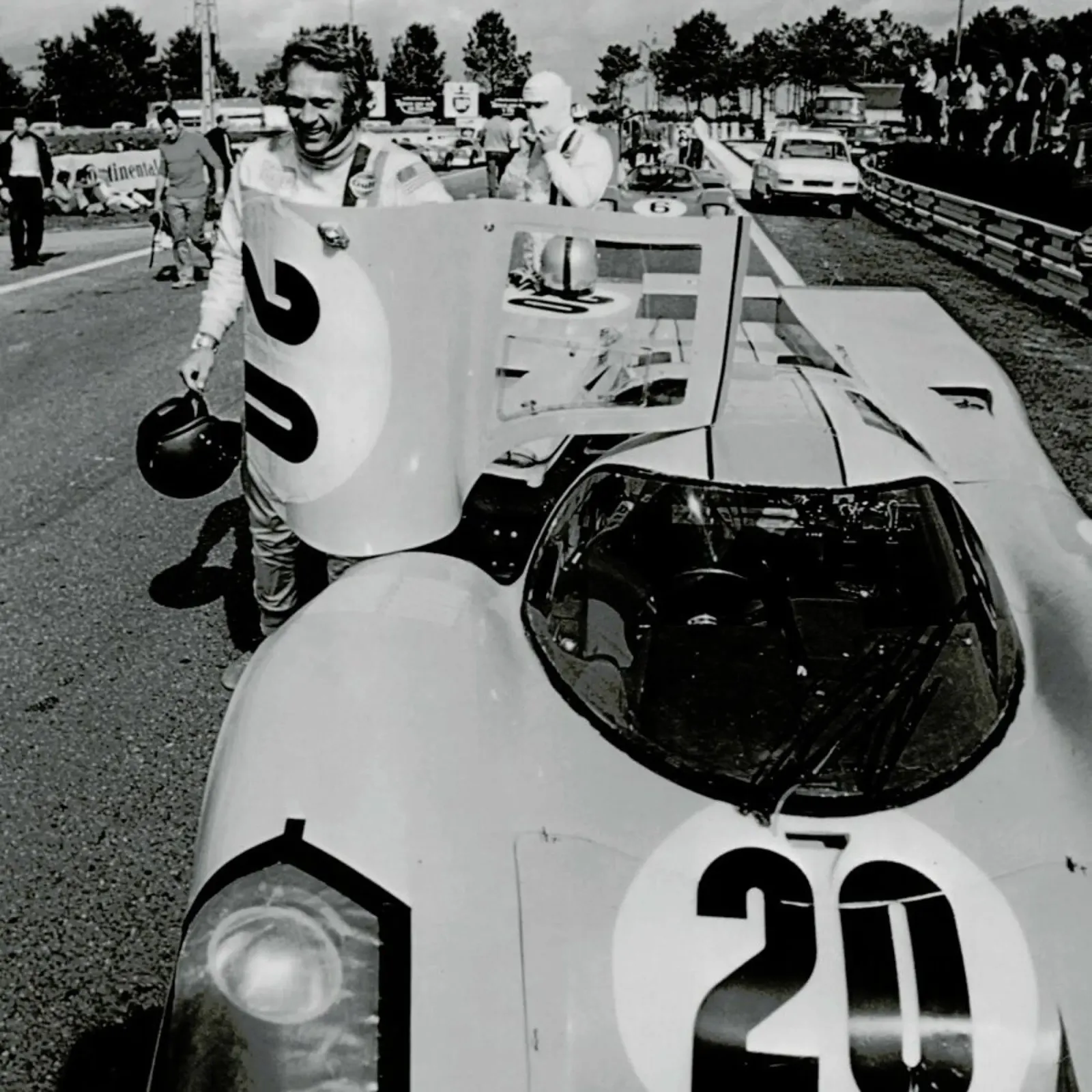 Steve McQueen with Porsche 917 pellicola backlit da Gallery Print and Art Limited