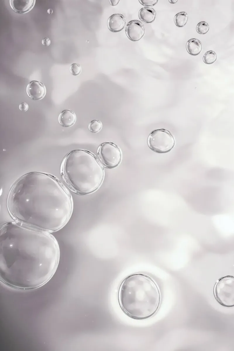 Bubbles pellicola backlit da Shot By Clint