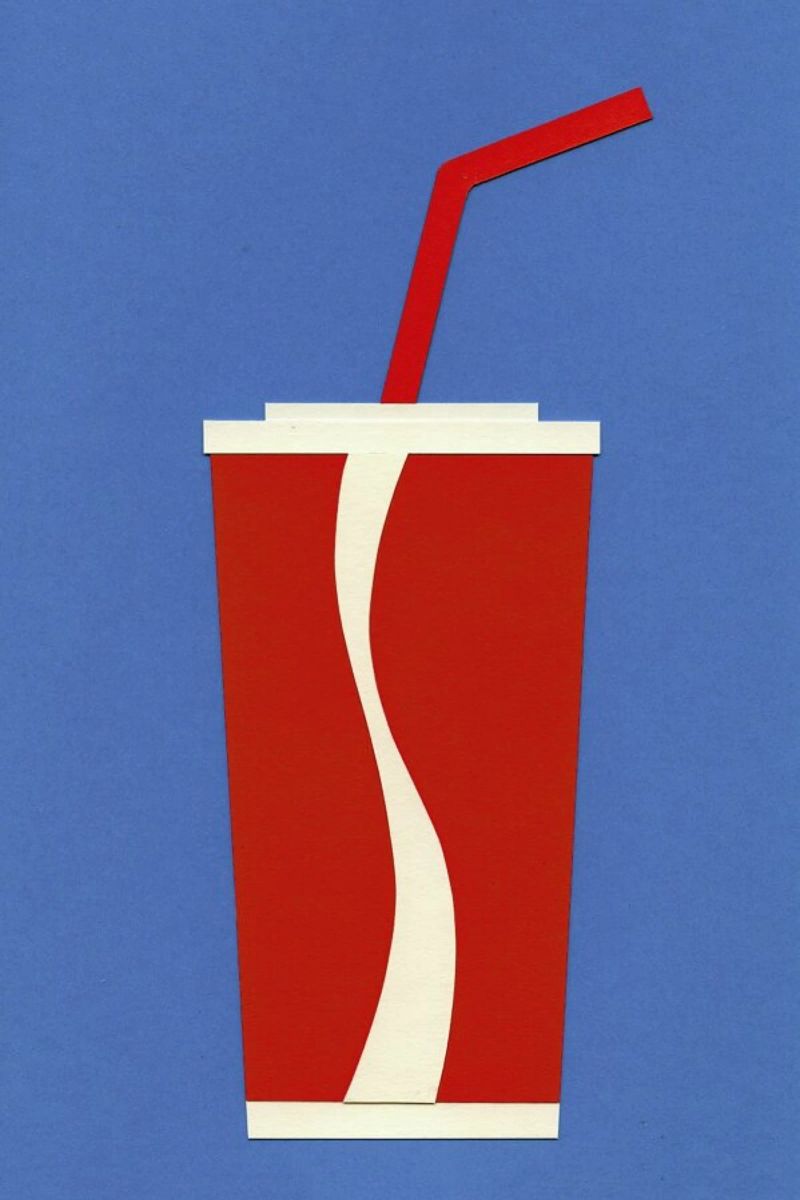 Cup of Coke pellicola backlit da Rosi Feist