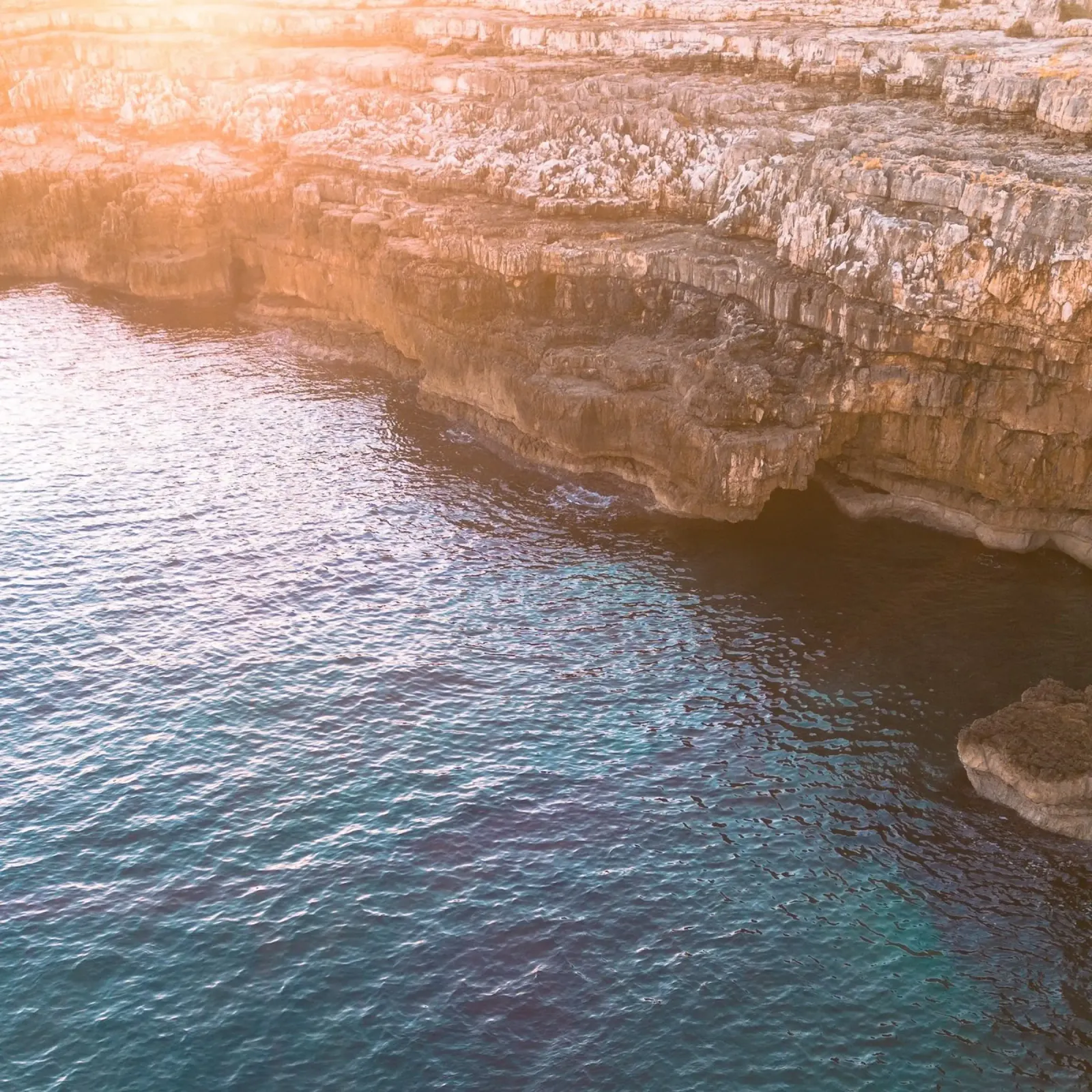 cliffs pellicola backlit da lookingforstardust