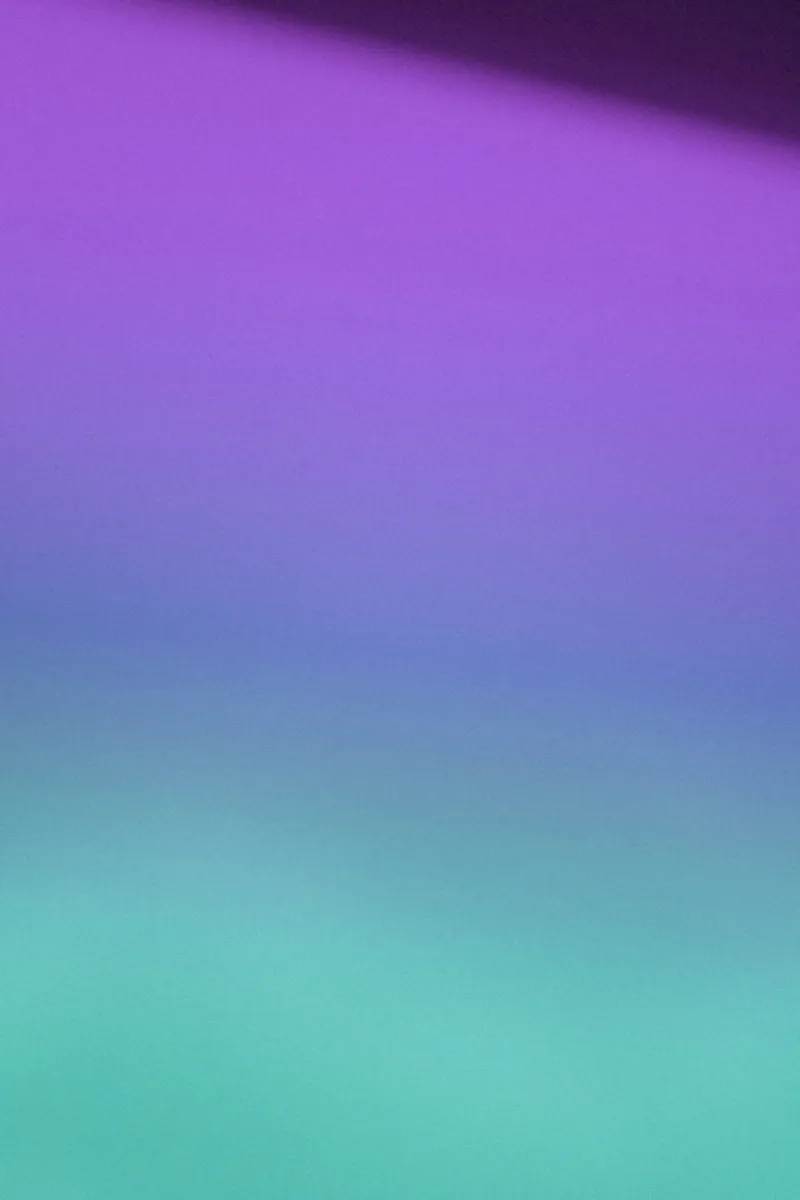 Prism Violet Turquoise pellicola backlit da Klaus with K