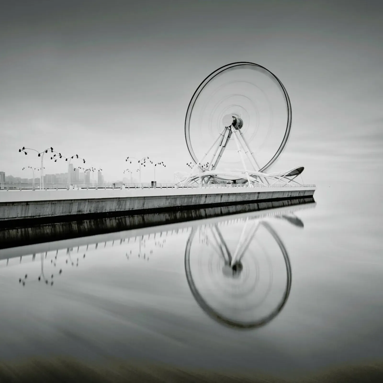 Baku - Şeytan çarxı pellicola backlit da Håggard Photography | Ronny Behnert