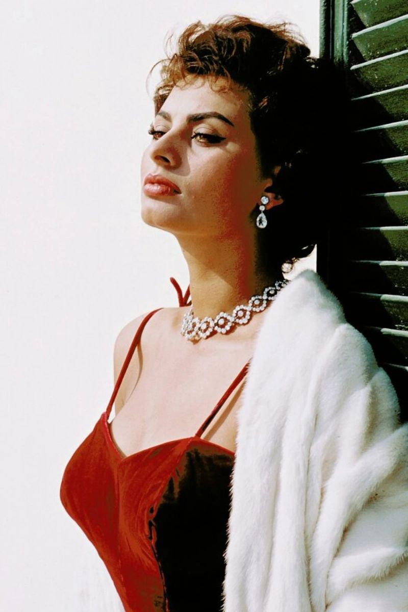 Sophia Loren in Red metacrilato de Gallery Print and Art Limited