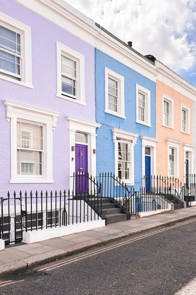 Londra, Inghilterra I Facciate di strade pastello a Notting Hill pellicola backlit da Julie Travel Photography