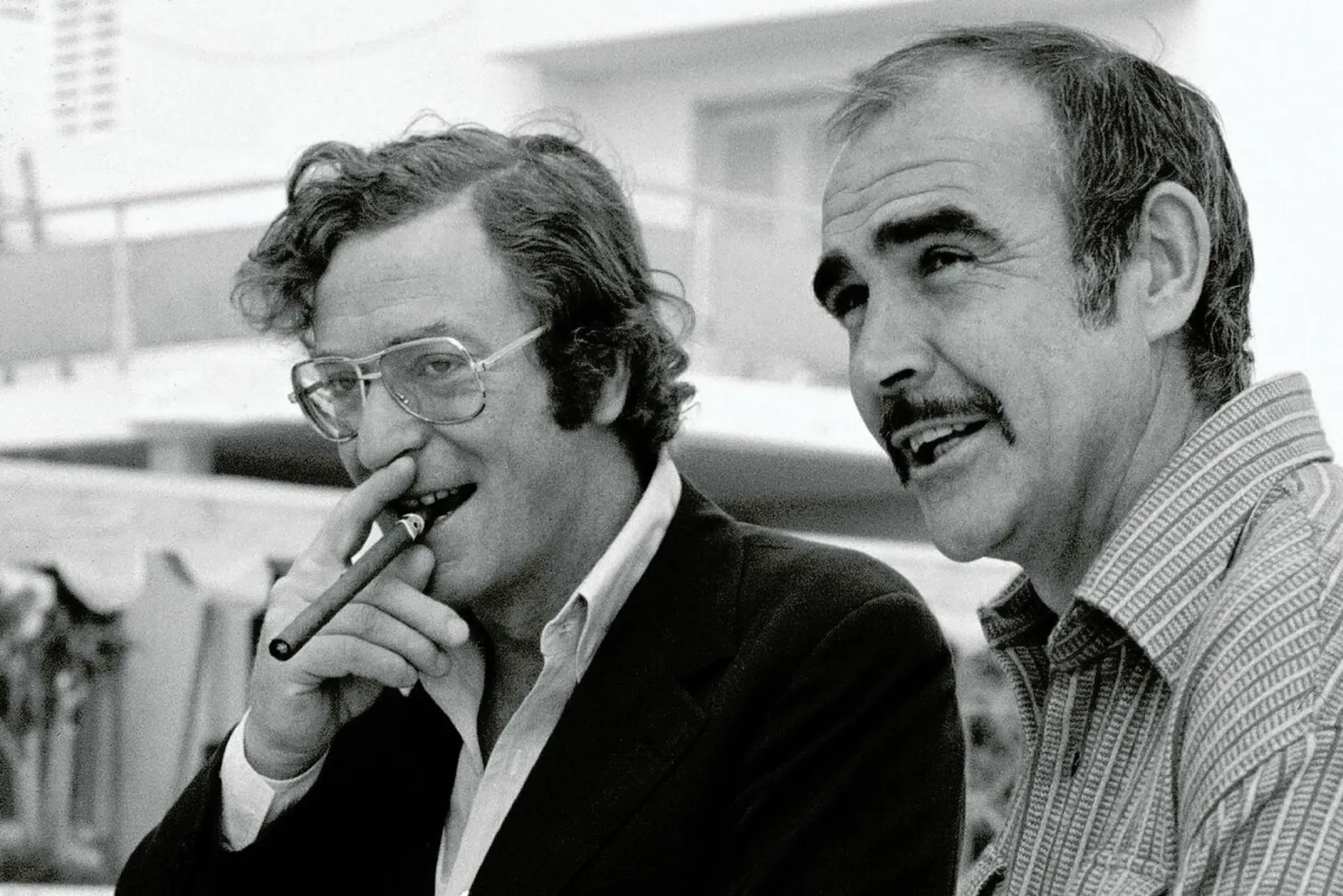 Michael Caine & Sean Connery on Set Hahnemühle von Gallery Print and Art Limited