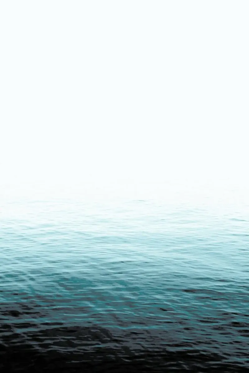 Vast Blue Ocean pellicola backlit da Victoria Frost