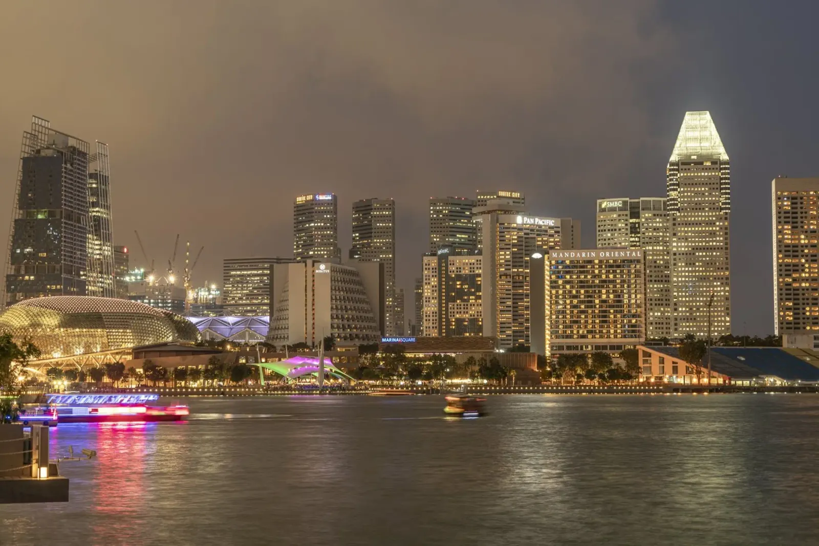 Singapur Skyline pellicola backlit da Reisefotografie - Bilder aus aller Welt