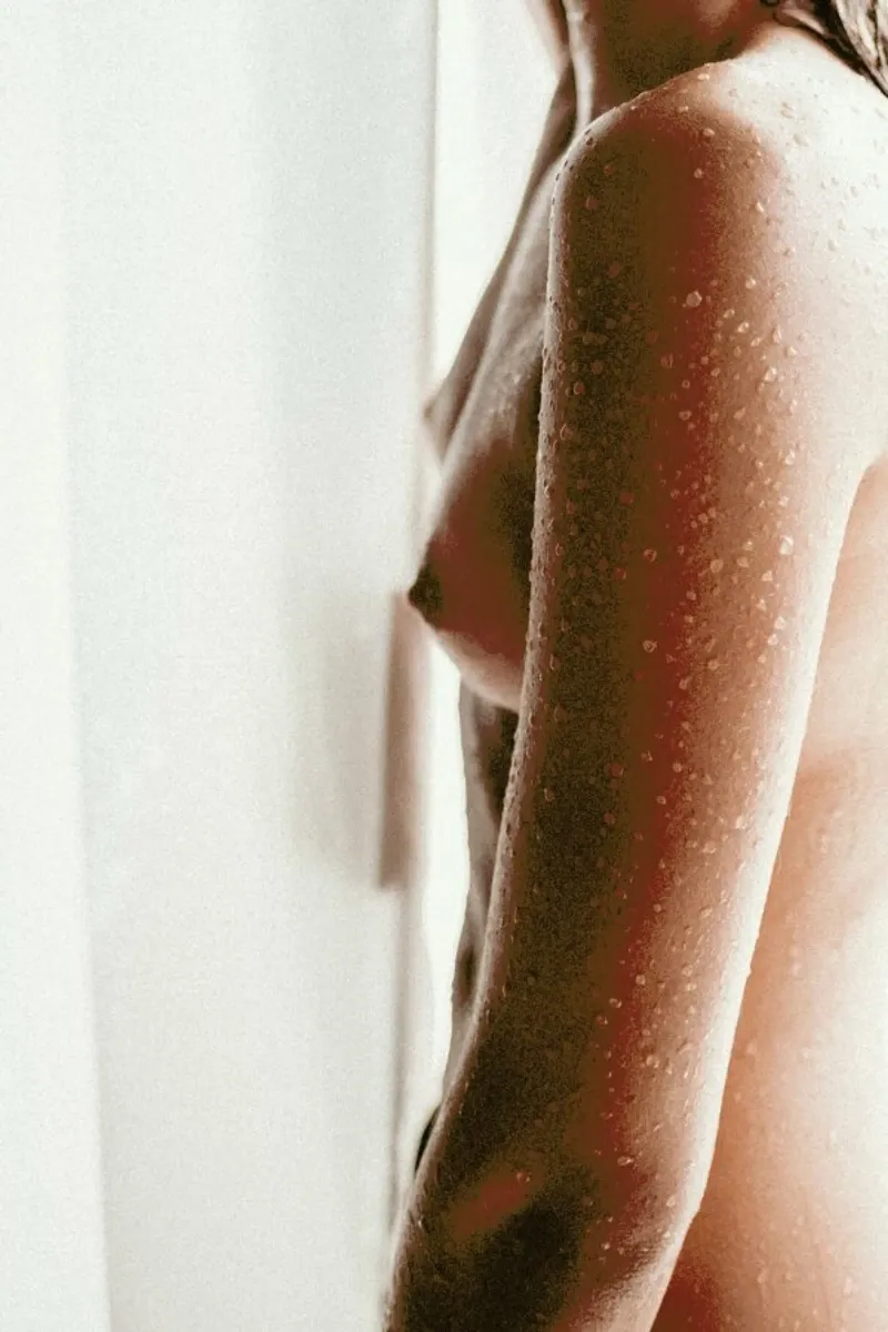 Skindrops 1 plexiglass da Chris Abatzis