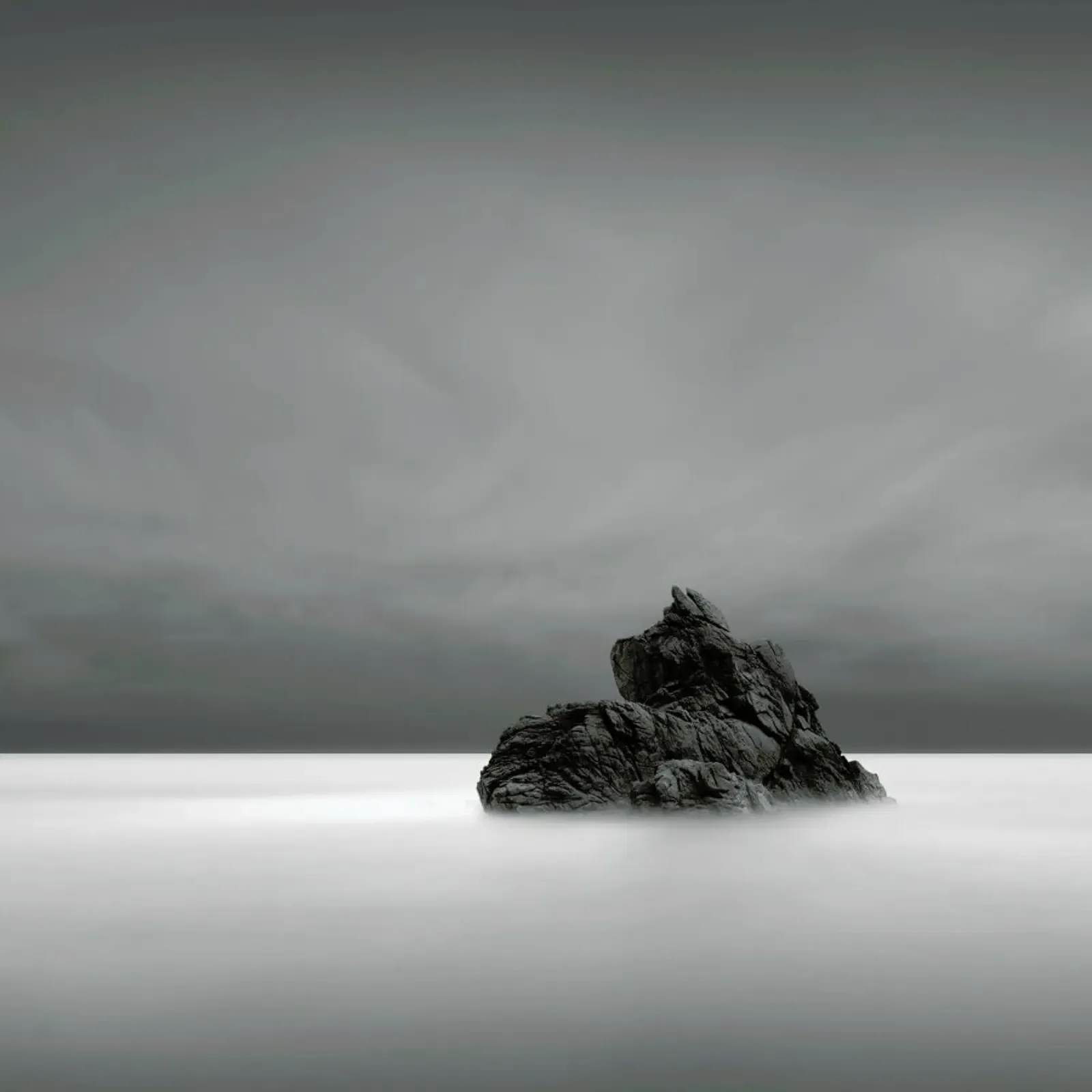 Solitude I pellicola backlit da Michael J. Reibert