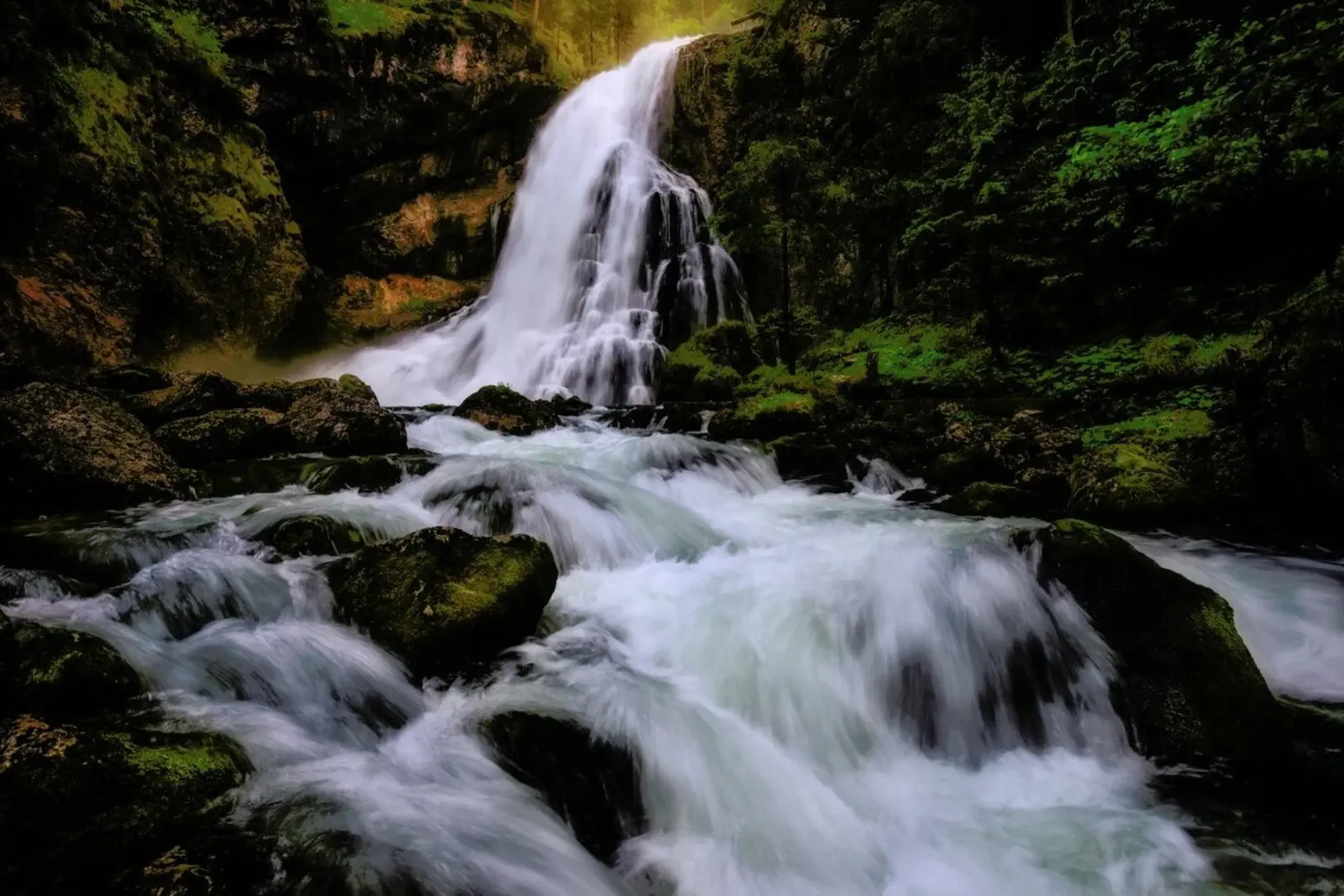 Spring Flood - Daniel Fleischhacker hahnemühle van Pictufy