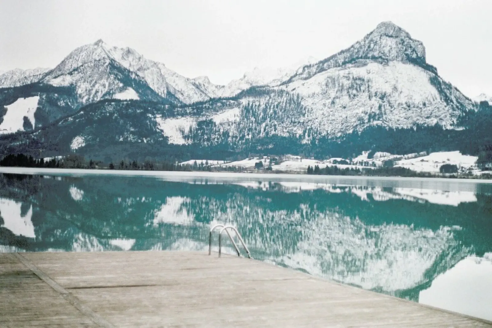 Austria poster con telaio in legno da Alexandra Hellweg
