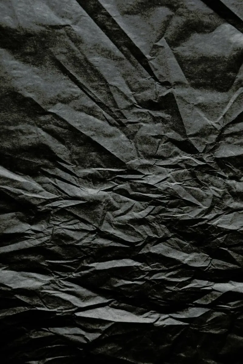 Black Paper Landscape pellicola backlit da Studio Nahili