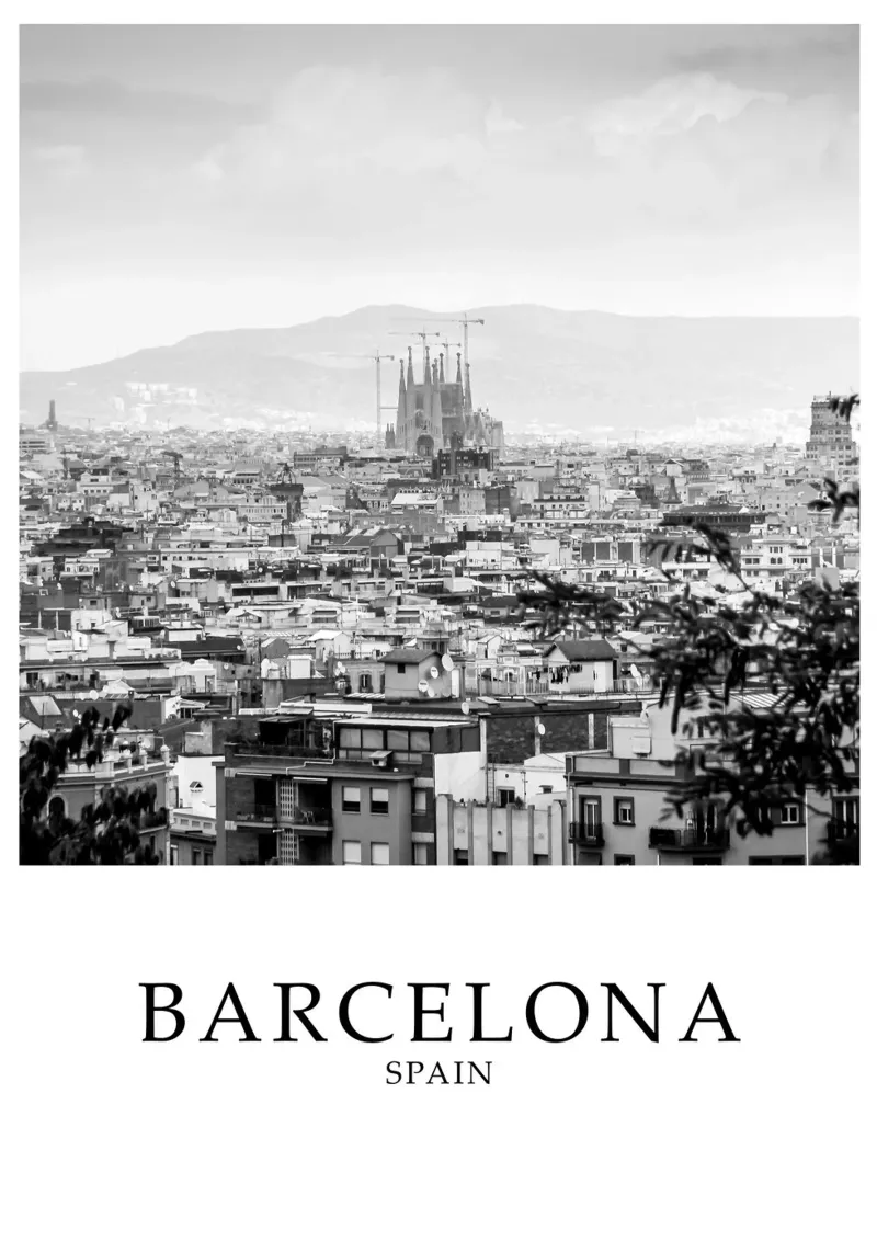 Barcelona Spain Skyline Scene Greyscale poster con telaio in legno da Charnwood Prints