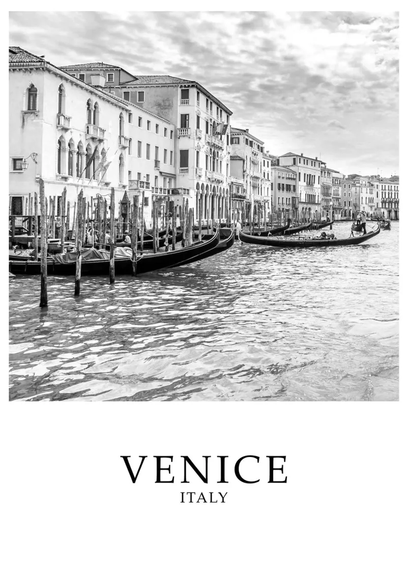 Venice Italy Canal and Gondola Scene Greyscale pellicola backlit da Charnwood Prints
