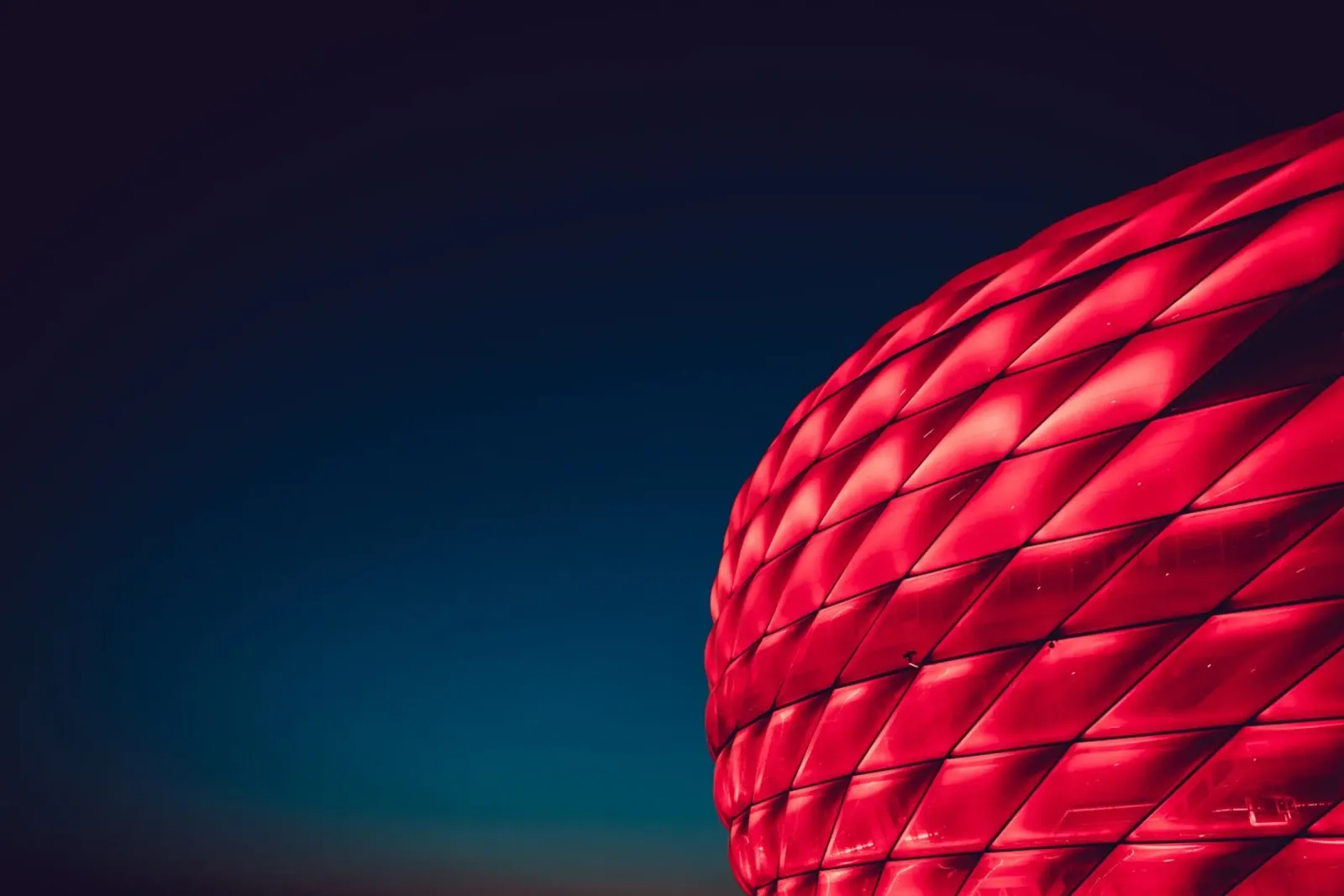 Allianz Arena Rot alluminio dibond da Flo Klein