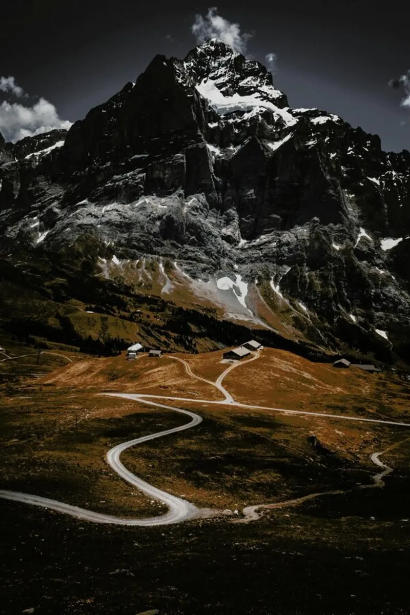Long Way to the Top pellicola backlit da EyeEm Mobile GmbH