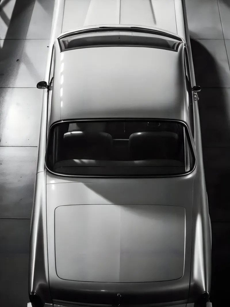 Auto d'epoca monocromatica pellicola backlit da CAR EDITION