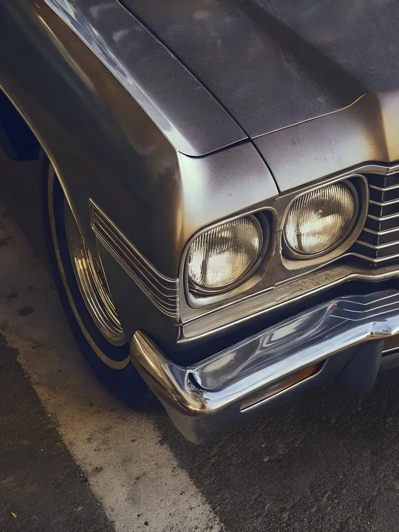 Dettaglio frontale di un'auto d'epoca carta hahnemühle da CAR EDITION