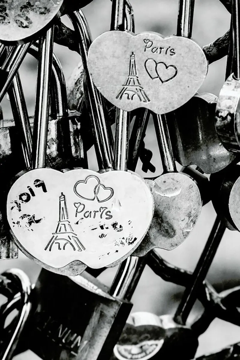 From Paris With Love pellicola backlit da Babett Schultze
