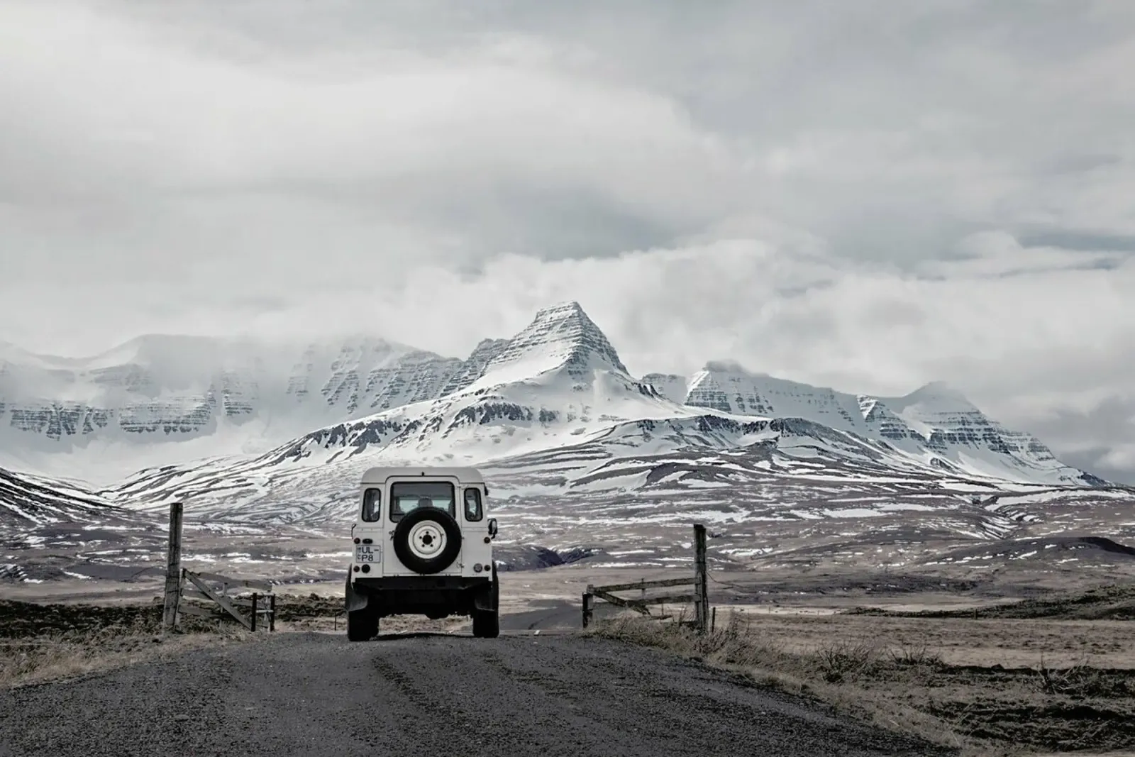 Roam the Planet Iceland 01 pellicola backlit da Monika Strigel