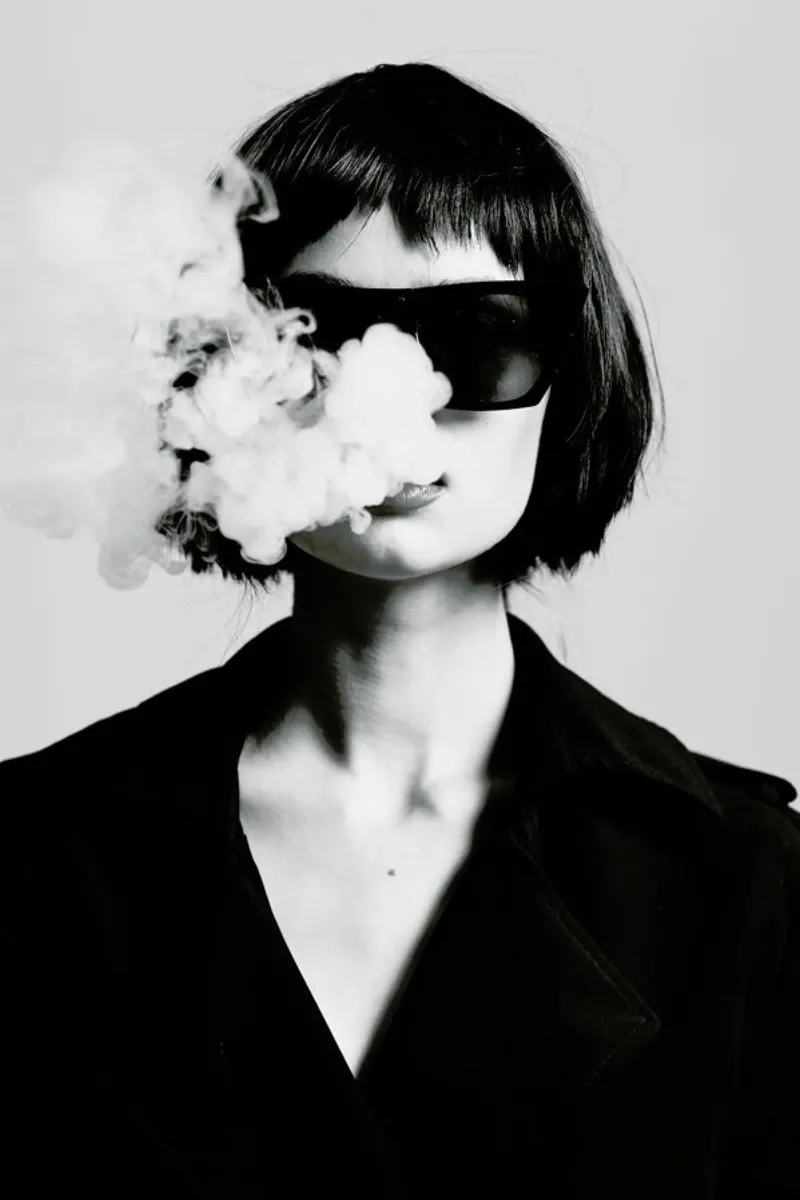 Smoke hahnemühle van Runway Collective