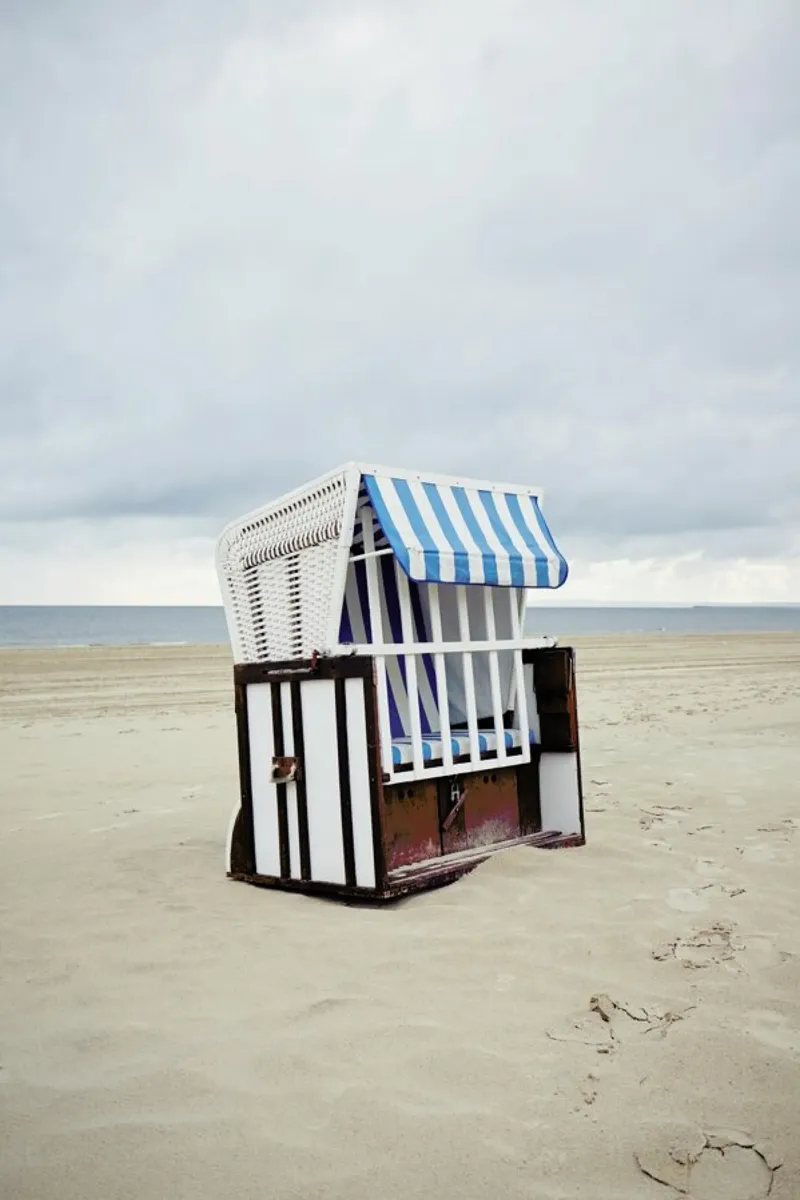 Beach Hut pellicola backlit da METROPOLIS